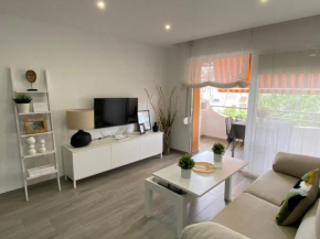Apartamento pegado al mar .